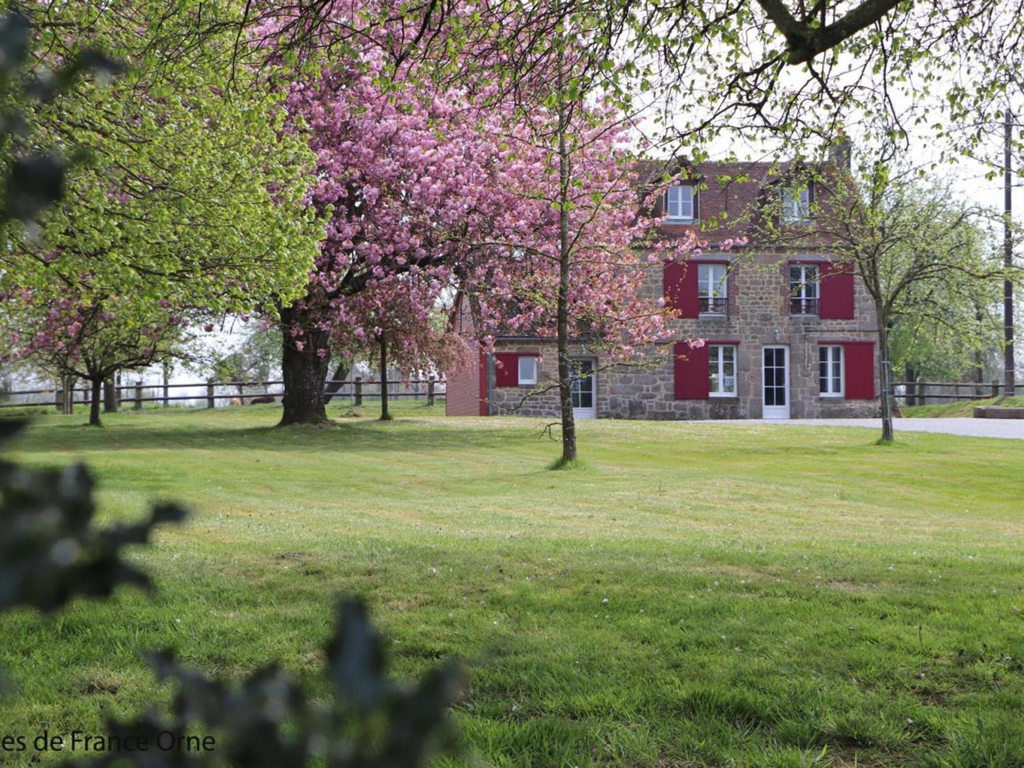 Maison Normande Renovee Avec Grand Jardin, Ideale Pour Famille, Proche Lac Et Randonnees - Fr-1-497-143 Menil-Gondouin Εξωτερικό φωτογραφία