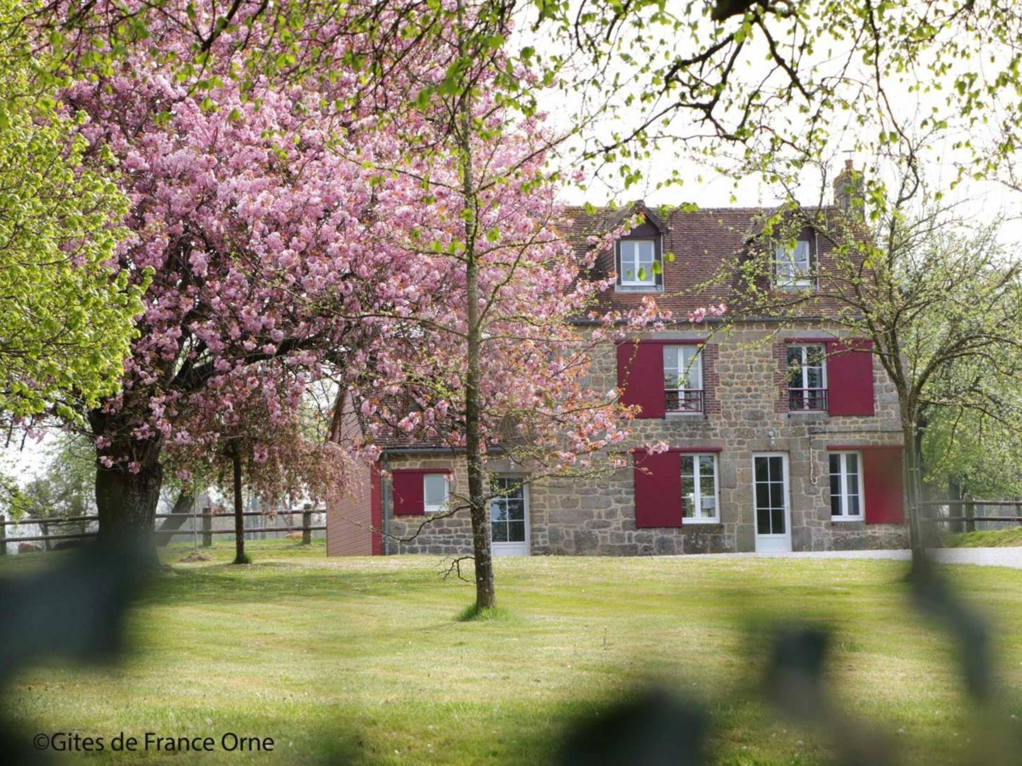 Maison Normande Renovee Avec Grand Jardin, Ideale Pour Famille, Proche Lac Et Randonnees - Fr-1-497-143 Menil-Gondouin Εξωτερικό φωτογραφία